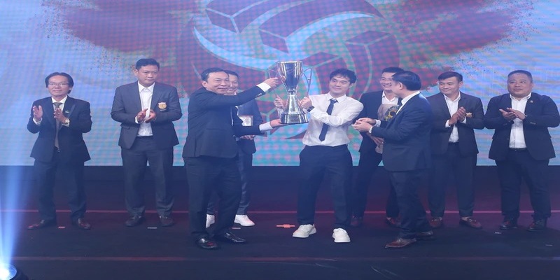  Công nghệ VAR được áp dụng rộng rãi tại V-League 2023-2024