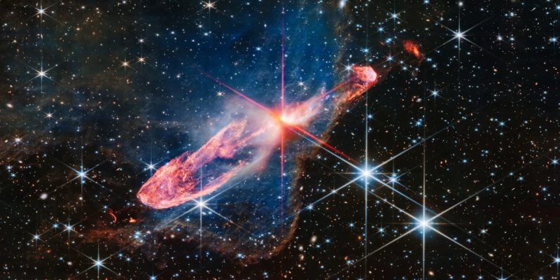 Tính toán dựa vào hằng số Hubble