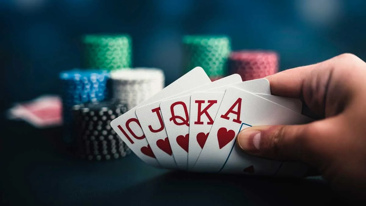 Poker 2 lá với giao diện thân thiện và cộng đồng người chơi đông đảo